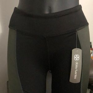 🔥SALE DAISY FUENTES FIT CAPRIS